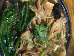 -万和春排骨砂锅米饭(湖北路店)