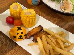 -彩蝶谷美食廊·粤式经典南番顺·铁板烧烤泰风味(广州长隆酒店)
