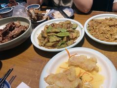 -95号酱骨·一块豆腐(展春园西路店)