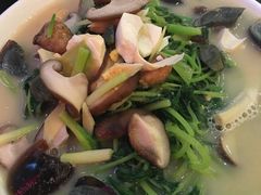 -滋味满屋美食坊(上海街店)