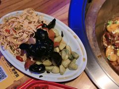 -山里屯铁锅炖·东北菜(康桥店)