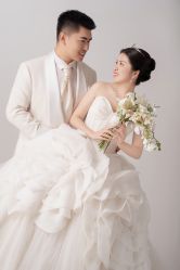 -雪中彩影婚纱摄影·微光艺术中心