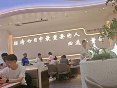 -小董哥烤串·爆汁大油边(故宫店)