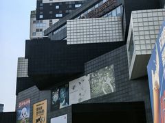 -资和信百货商场