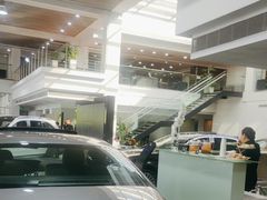 -上海星瀚奔驰4S店(红柳路店)