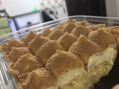 -半勺舒舒生日蛋糕店