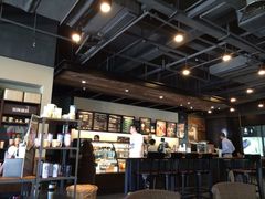 星巴克(丁豪广场店)-星巴克(济南丁豪广场店)