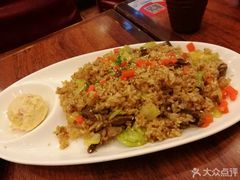 -玛格萝妮比萨屋(四平店)