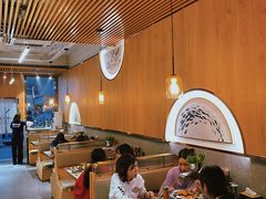 大堂-围炉肉舍•炭烤活鳗•丹东海鲜烤肉(步行街店)