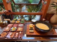-银米·云南传统过桥米线(双廊黑金冠店)