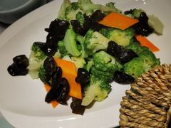 -小菜园新徽菜(宜兴八佰伴店)