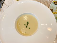 -La Mer Restaurant & Lounge