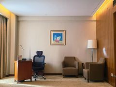 -汕尾巴黎半岛酒店