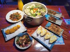 -千岛蚝高压锅生蚝·人参火锅(白云万达店)