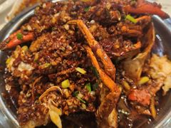 -凤凰路何眼镜香辣蟹(花果园店)
