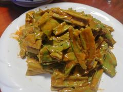 -东家小院金汤酸菜鱼(南阳路店)