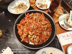 -川流不息·地道川菜·小龙虾(新松江路店)