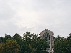 -梨大女人街