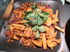 -炭舍干锅·烤鱼(扬名广场店)