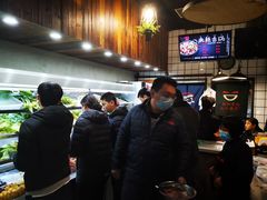 -愉肴麻辣香锅(中山路店)