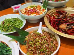 -老滇山寨•云南特色菜•地方菜•民族风情歌舞表演(金碧店)