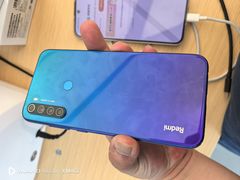 -华为授权体验店(中山公园来福士)