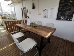 露天位-唐咖精品咖啡(大理古城手冲店)