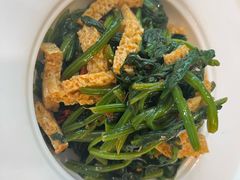 -汗腾格里·风味餐厅(新疆驻京办店)