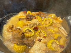 -袁小二大东北铁锅炖(吉祥村总部)