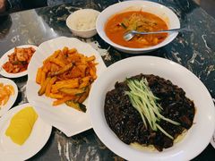 -桃园中华料理炸酱面(燕儿岛路店)