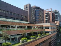 -香港大学