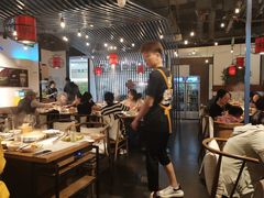 -尚尚仙·酸汤猪手·猪肚鸡火锅(华联万柳购物中心店)