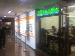 -全家便利店(莲花池东路店)