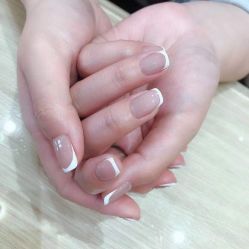 -进巍美甲美睫店