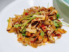 -费大厨辣椒炒肉(黄兴中心广场店)