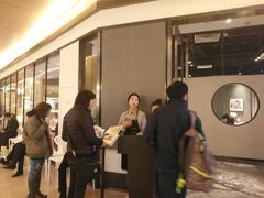 等位区-小大董·烤鸭(凤凰汇店)