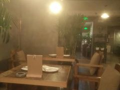 大堂-HIGH FIVE哈福手工汉堡(桂林路店)