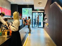 -星巴克(杭州湖滨银泰E区店)