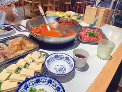 -王奋斗贵州酸汤牛肉火锅