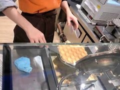 又扁又淋鸡蛋仔-芳叔(东方宝泰店)