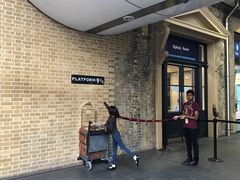 -九又四分之三站台