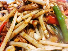 小炒芦苇根-魏铭鱼头捞饭(晋阳路店)