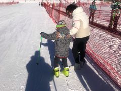 -荣盛康旅野三坡滑雪场