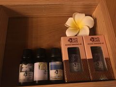 -泰·菩提树下[泰式按摩x精油SPAx肩颈头疗](新景店)