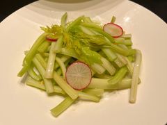 凉拌爽口西芹-旺顺阁·北京菜·烤鸭(大望路店)