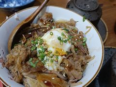 牛肉盖饭-信日本料理(信义坊店)