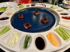 鱼子酱酥不腻烤鸭-四季小馆·潤·中国菜(越秀公园店)