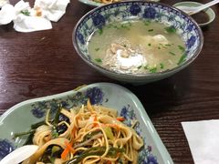 -老新隆牛肉锅贴(新街口店)