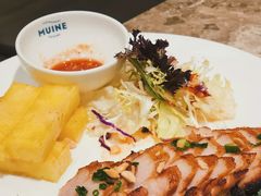 西贡炭烧烤猪颈肉配菠萝-美奈小馆·东南亚菜(福田星河COCO Park店)