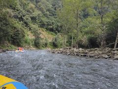 -大围山峡谷漂流